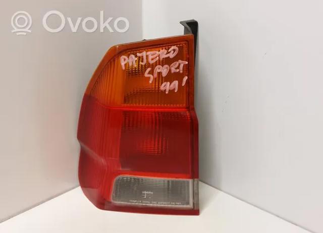Lanterna traseira esquerda MR296607 Mitsubishi
