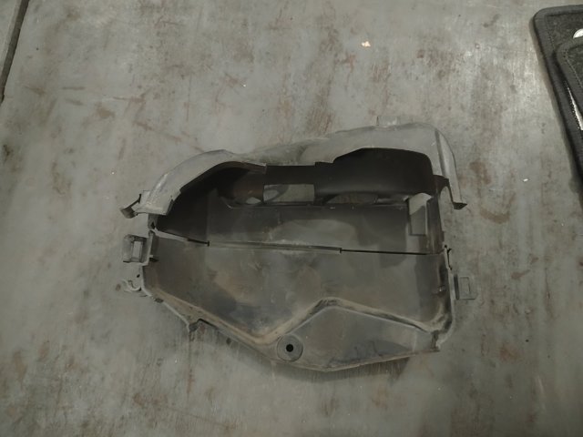 RENAULT 135630596R Верхний кожух ремня ГРМ в наличии Украина