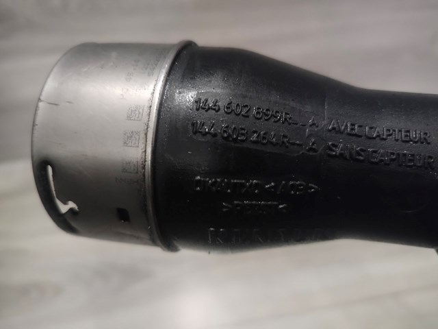 RENAULT 144602899R Патрубок интеркулера в наличии Запорожье