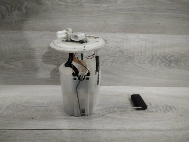 Датчик бензобака Рено Меган III