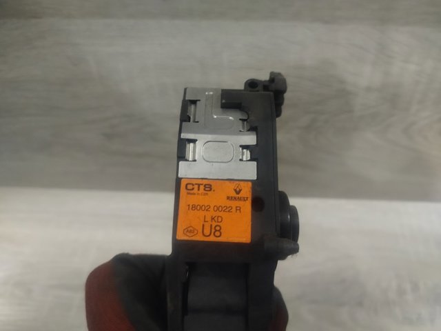 180020022R RENAULT Педаль газа (акселератора) купить в Тернополь