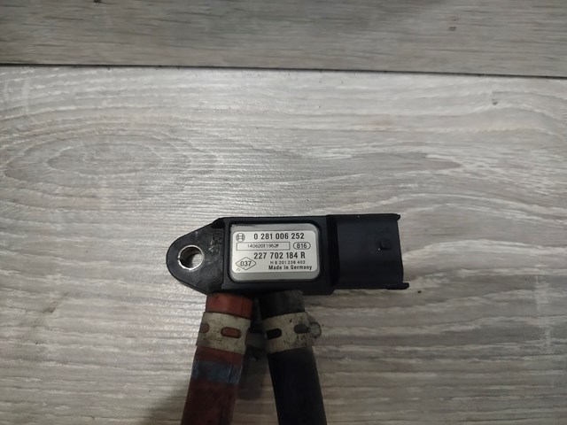 Датчик давления выхлопных газов 227702184R RENAULT