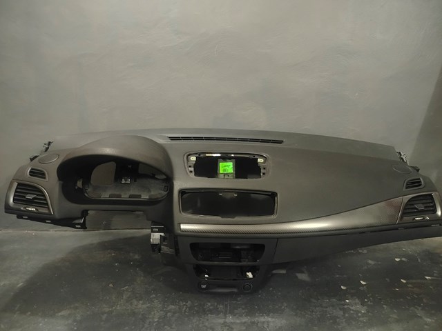 Панель салона передняя "торпедо" 681007196R RENAULT