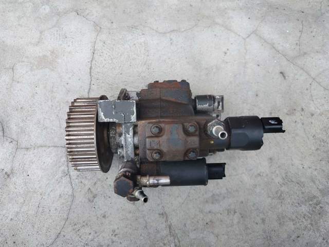 Насос топливный высокого давления 8200704210 RENAULT