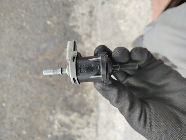 Клапан топливного абсорбера 8200806676 RENAULT