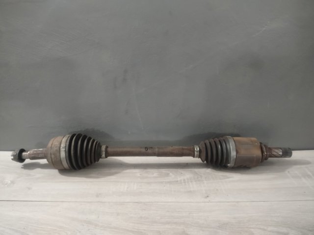 8201353627 RENAULT Полуось (привод) передняя левая купить в Тернополь