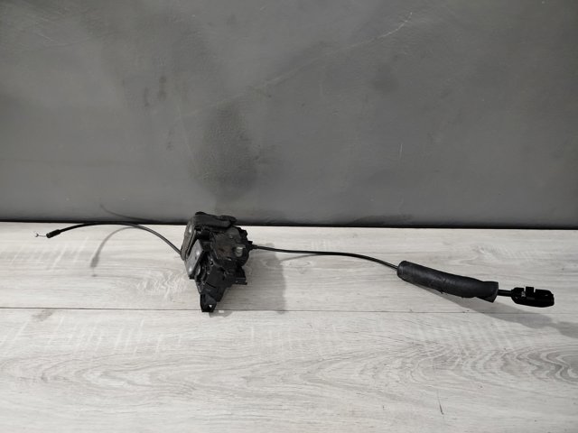 Замок двери задней левой 825030574R RENAULT