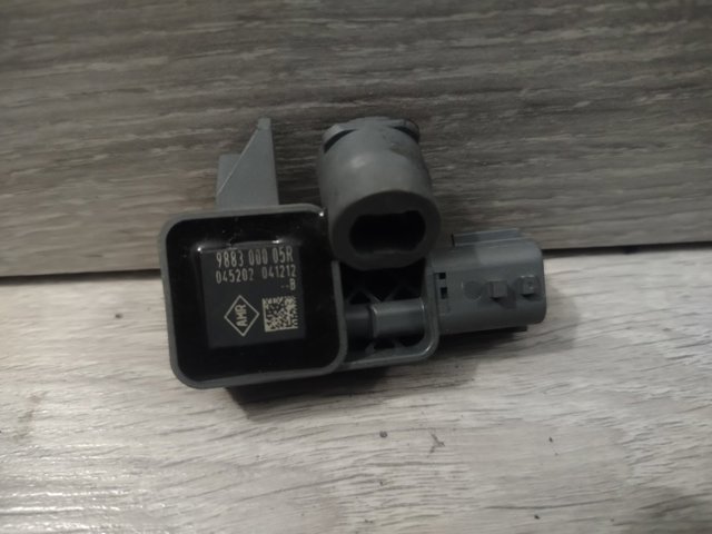 Датчик подушки безопасности 988300005R RENAULT
