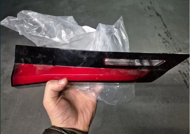 Фара задняя правая внутренняя 63219465364 BMW
