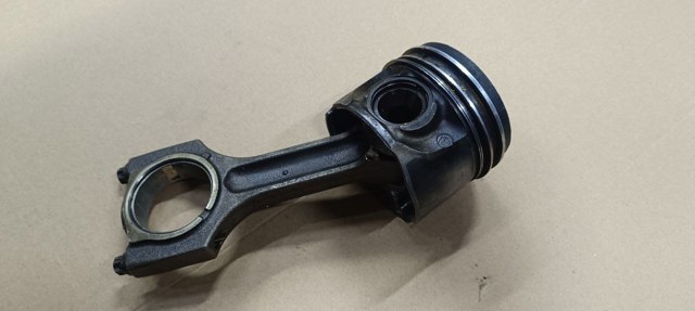 Поршень в сборе 11257792745 BMW