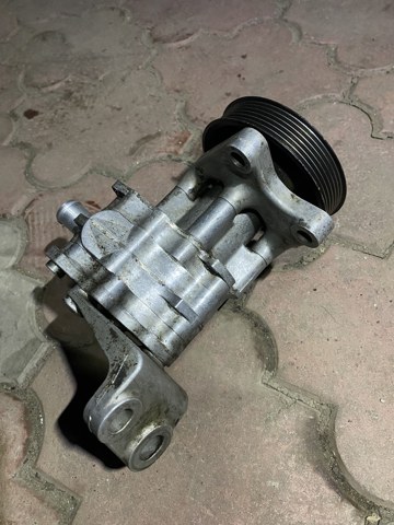 Насос гидроусилителя руля 32416781003 BMW