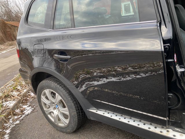 Дверь пассажирская задняя правая 41003449338 BMW