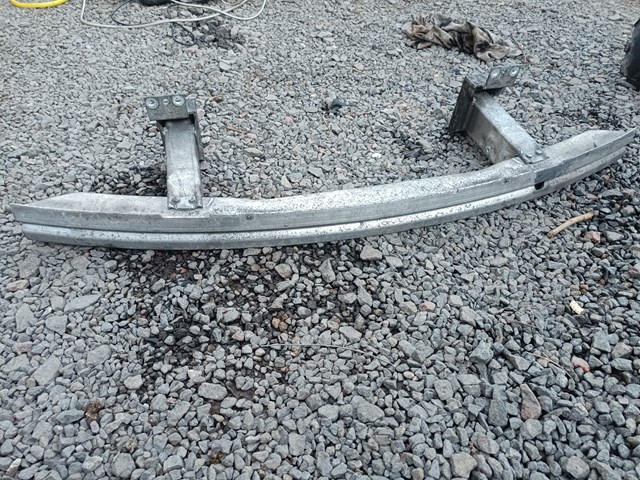 Балка бампера переднего 51113439780 BMW