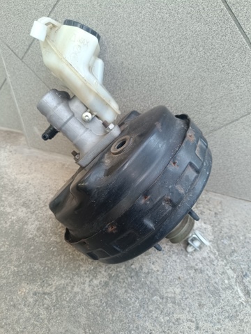 Вакуумный усилитель тормозов LR001049 LAND ROVER