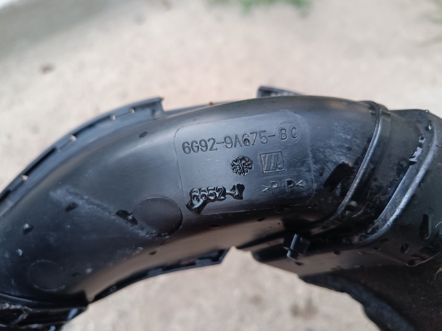 LR003632 LAND ROVER Патрубок воздушный, вход воздушного фильтра купить в Винница