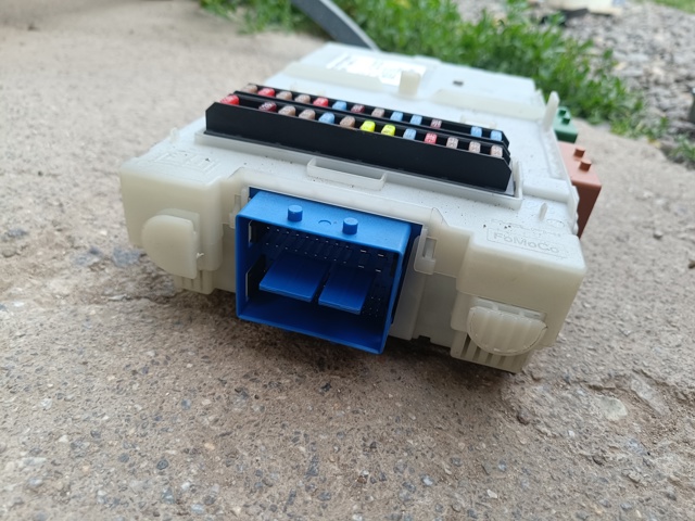 LR004680 LAND ROVER купить в Одесса