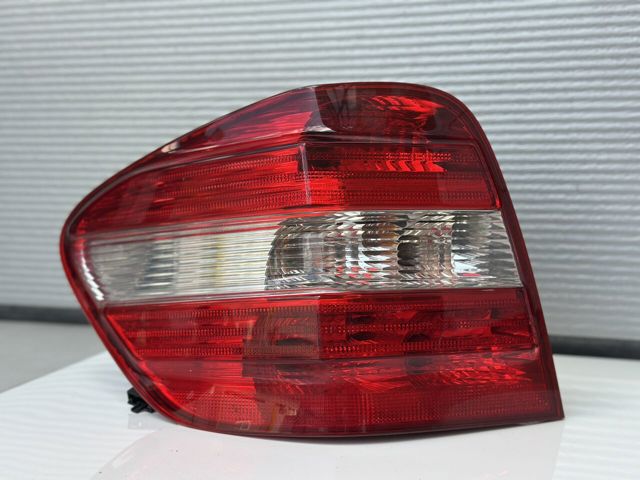 Левый стоп Mercedes ML/GLE