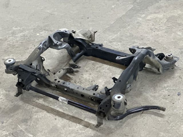 MERCEDES A1663302300 Подрамник передний в наличии Ровно