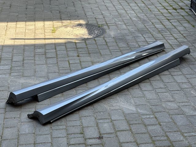 Накладка (молдинг) порога наружная левая A1666980754 MERCEDES