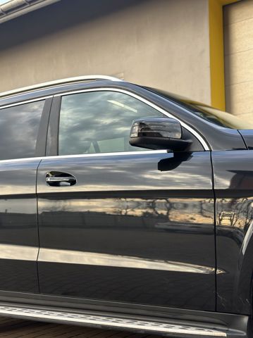 Пассажирская передняя дверь A1667200205 MERCEDES