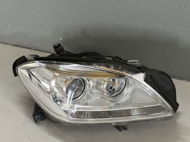 A1668204959 MERCEDES Фара правая купить в Житомир