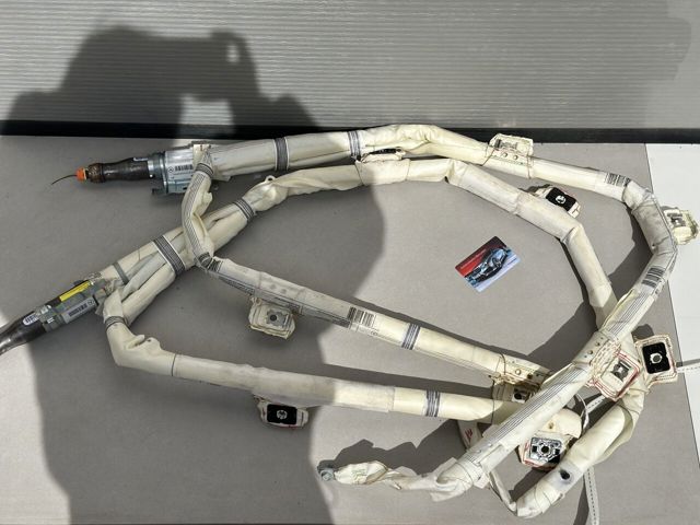Подушка безопасности, сбоку правая A1668600602 MERCEDES