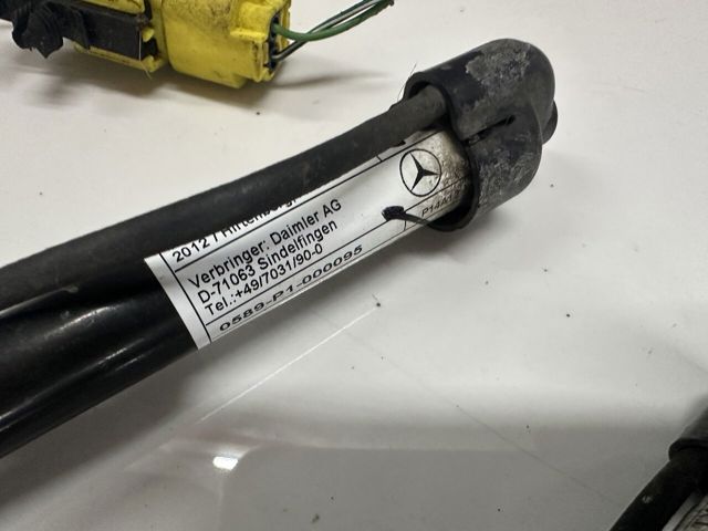 MERCEDES A1669060002 Пиропатрон петли капота в наличии Тернополь
