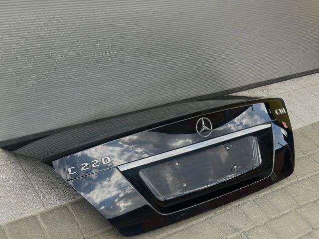 Крышка багажника A2047500075 MERCEDES
