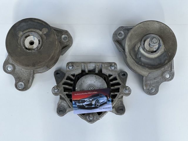 MERCEDES A2052402500 Подушка трансмиссии (опора коробки передач) в наличии Чернигов