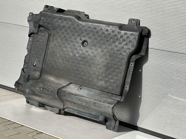 Защита двигателя задняя A2055200423 MERCEDES