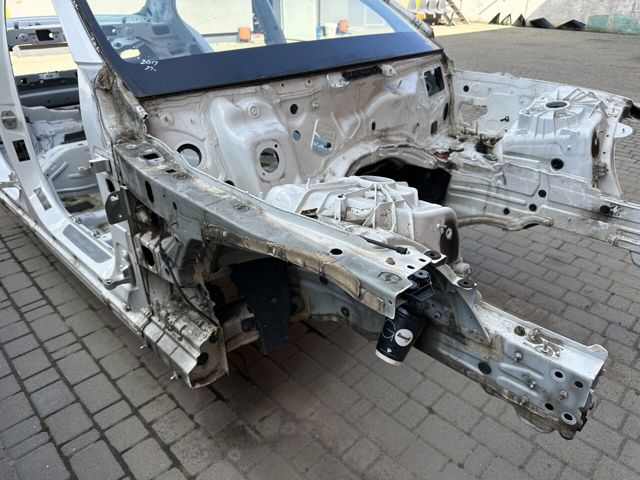 Лонжерон рамы передний правый A2056208800 MERCEDES