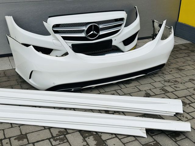 Буфер (бампер) передний A2058801840 MERCEDES