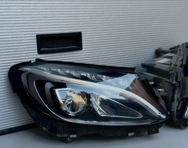 MERCEDES A2059067603 Правая фара в наличии Запорожье