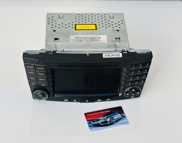 MERCEDES A2118203297 Магнитола (радио AM/FM) в наличии Винница