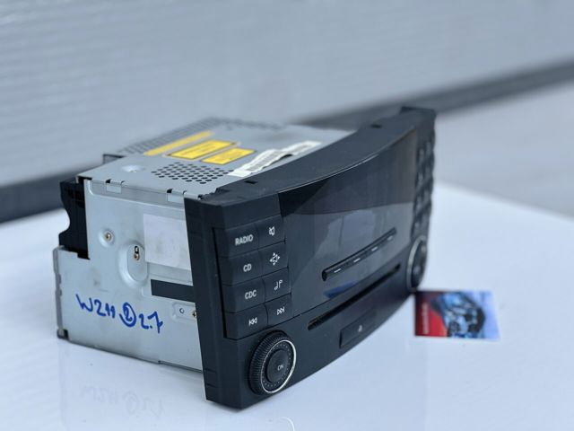 Радиоприемник A2118209889 MERCEDES