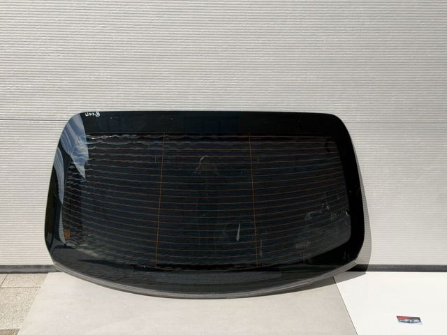 Заднее автостекло A2136706100 MERCEDES