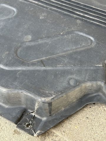 A2136806407 MERCEDES Защита днища правая купить в Одесса