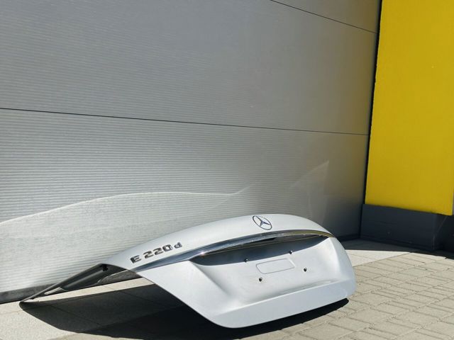 Крышка багажника A2137500075 MERCEDES