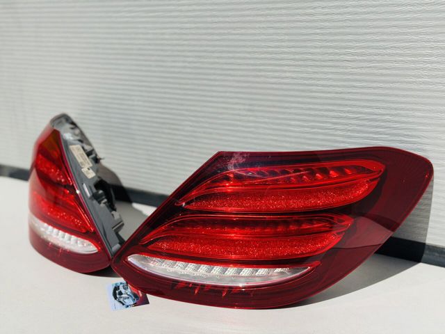 Задняя правая фара A2139068000 MERCEDES