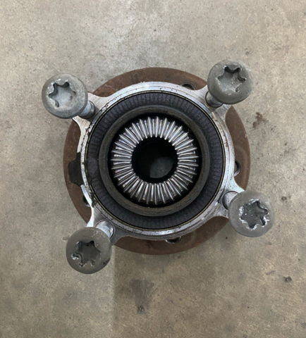 Ступица (передняя) 31206874443 BMW