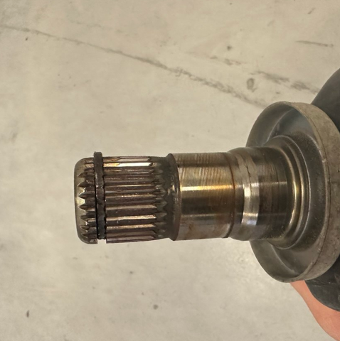 31608643385 BMW Левая полуось купить в Харьков