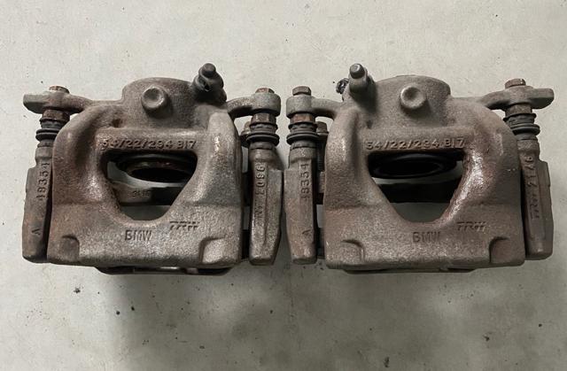 Тормозной суппорт 34116860264 BMW