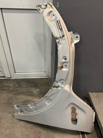 Правое крыло 41007374522 BMW