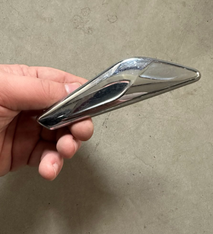 51117338569 BMW Накладка крыла переднего левого купить в Харьков