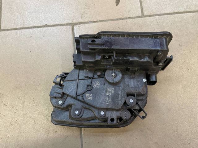 Замок двери задней правой 51227281942 BMW
