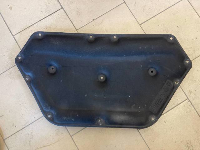 Шумоизоляция капота из войлока 51487356767 BMW