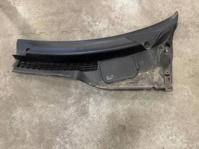 Жабо, левое 51719808095 BMW