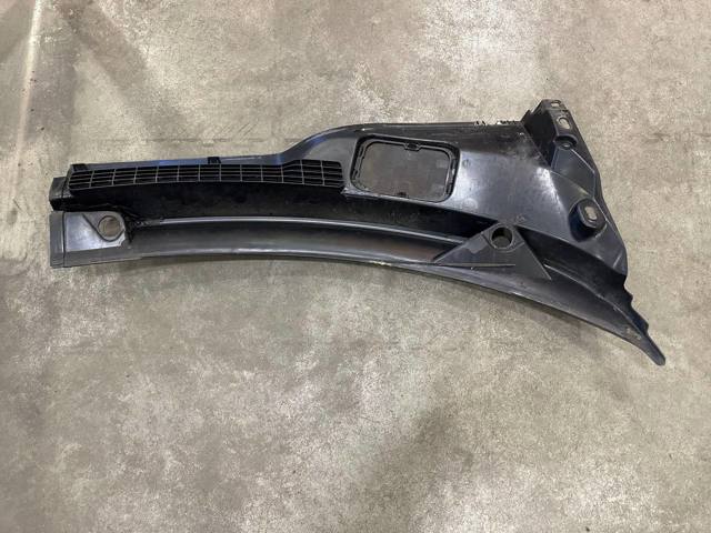 51719808095 BMW Решетка дворников левая купить в Каменское