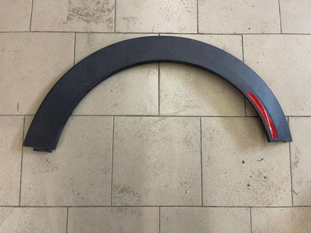Молдинг арки колеса заднего, левый 51777376875 BMW
