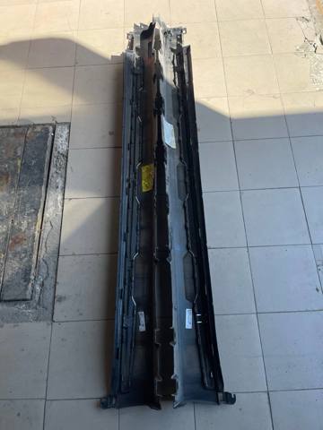 51778499000 BMW Накладка (молдинг) порога наружная правая купить в Запорожье